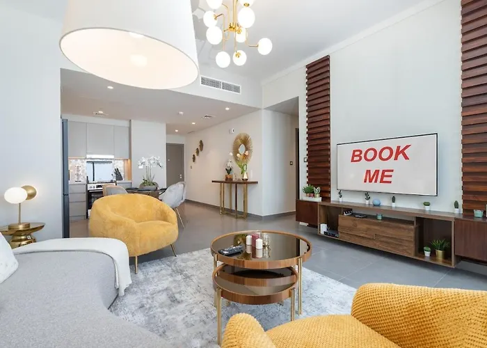 Stylish 2-Bed Oasis With Pool In Peaceful Creek Harbour